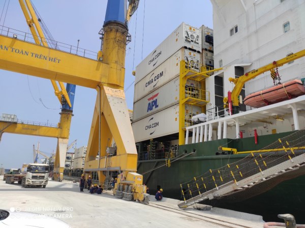 Vận tải biển container chuyên dụng - Vận Tải Biển PNT - Công Ty TNHH Thương Mại Và Vận Tải Biển PNT